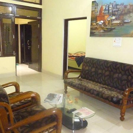 Gangotri Paying Guest House Benares Buitenkant foto