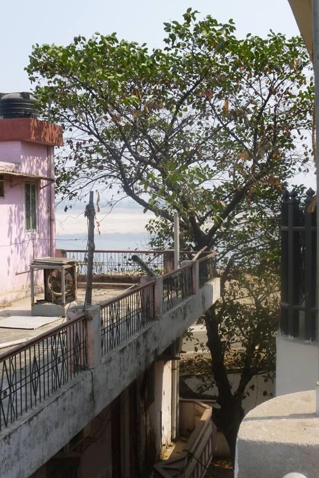 Gangotri Paying Guest House Benares Buitenkant foto