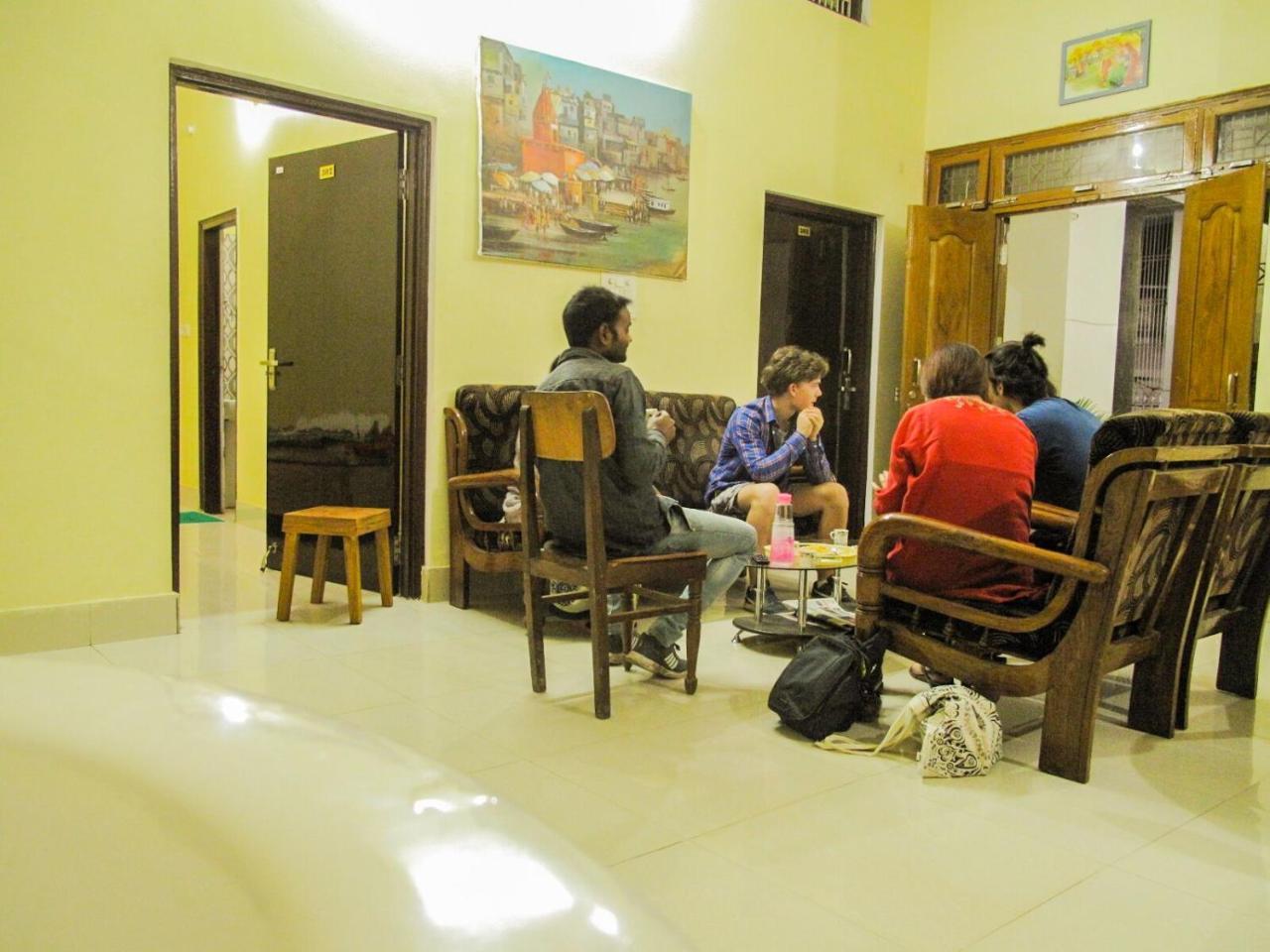 Gangotri Paying Guest House Benares Buitenkant foto