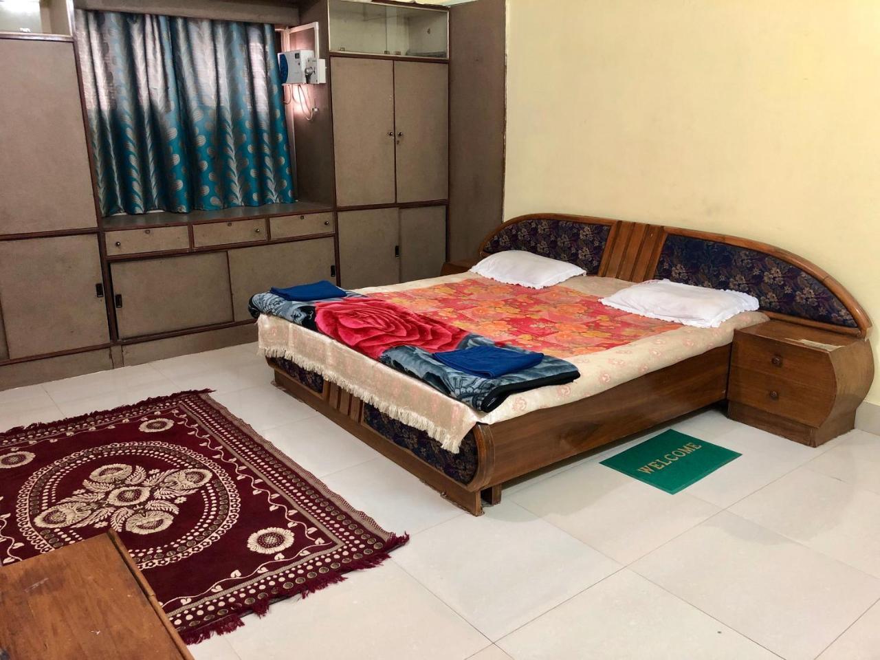 Gangotri Paying Guest House Benares Buitenkant foto